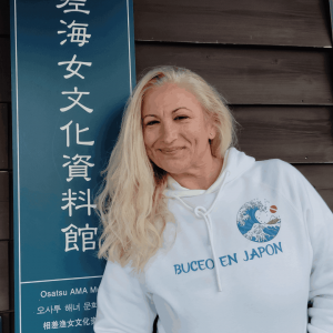 Paloma Hornos buceo en Japón