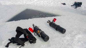 buceo bajo hielo hokkaido buceo en japon